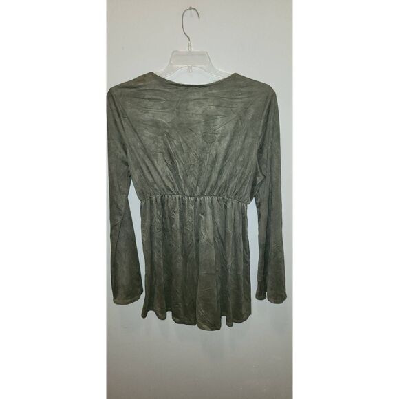 Discovery Olive Romper  - Picture 6 of 7